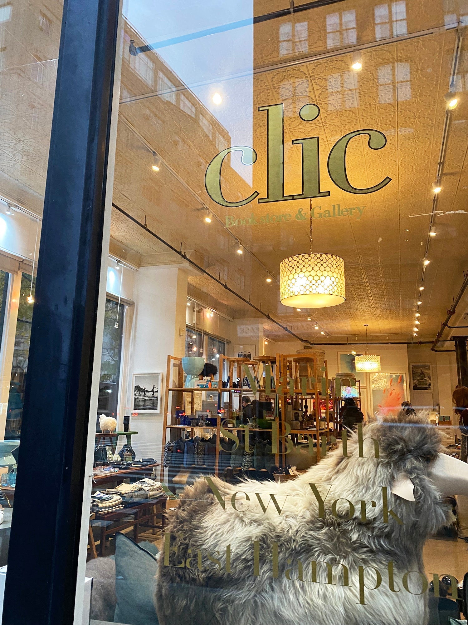 Click BookStore & Gallery. New York